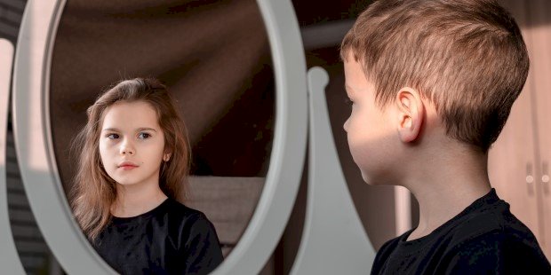 Médecins et intellectuels dénoncent l’idéologie de l’autodétermination du sexe des enfants